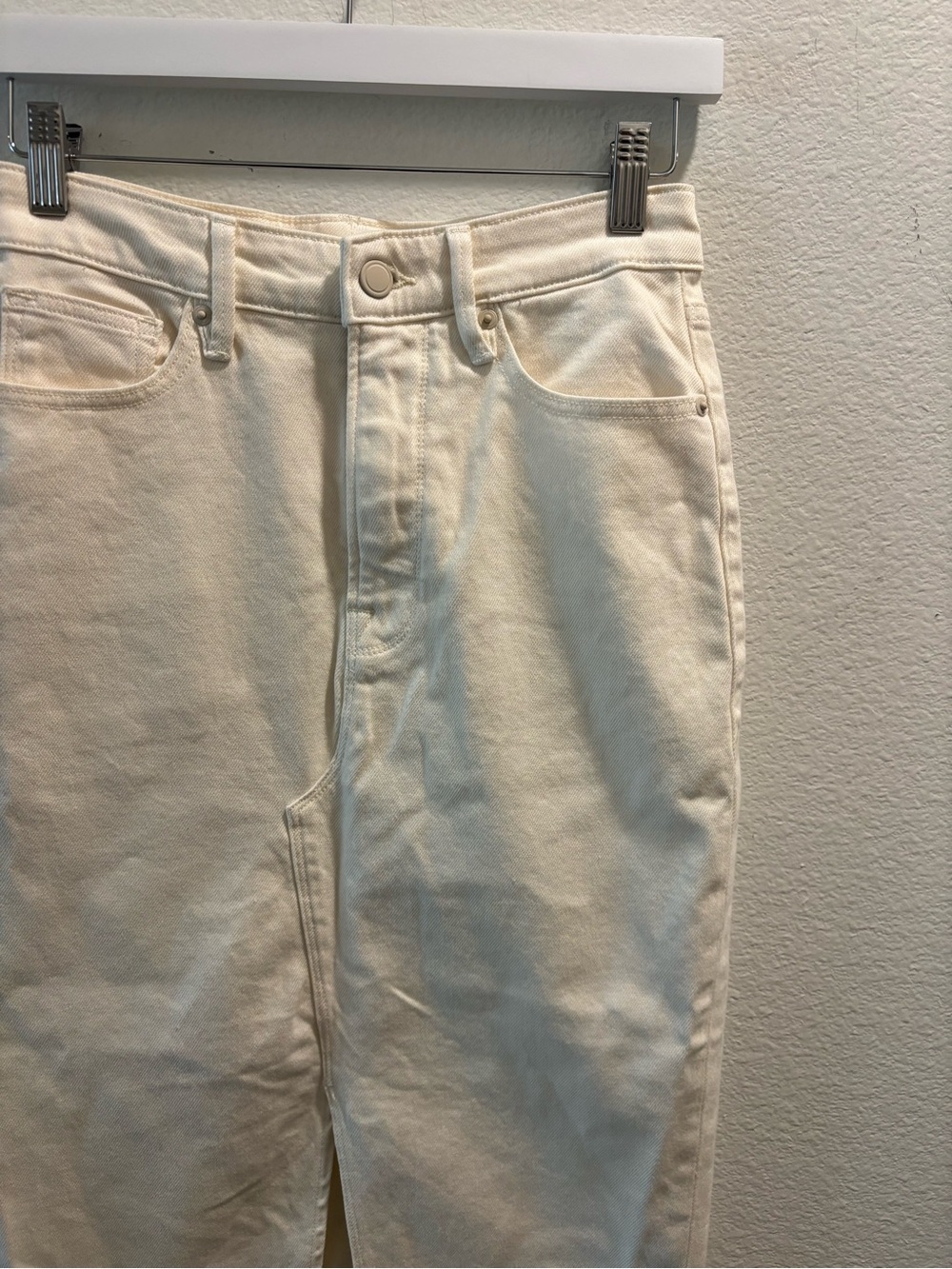 Good American Demin Midi Skirt in White, size 2/26 - Picture 5 of 8